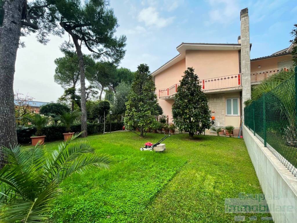 Villa a Pesaro in Via Mohandas Gandhi - Foto 4