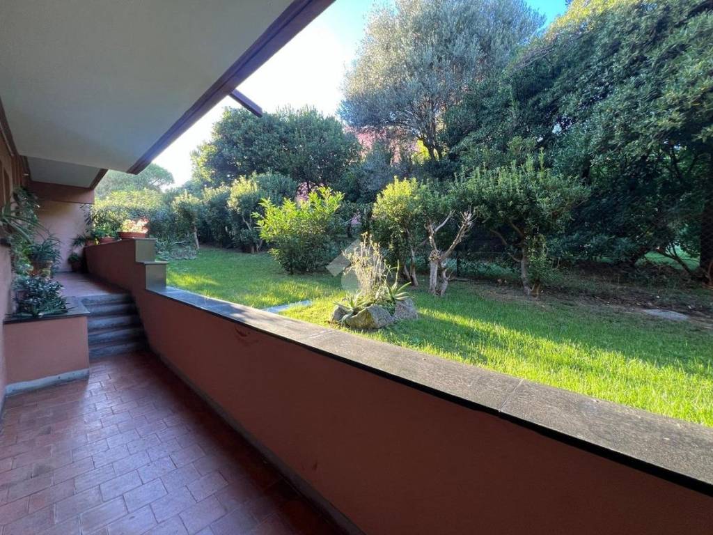 Appartamento a Arenzano in Largo punta san martino, 9 - Foto 2