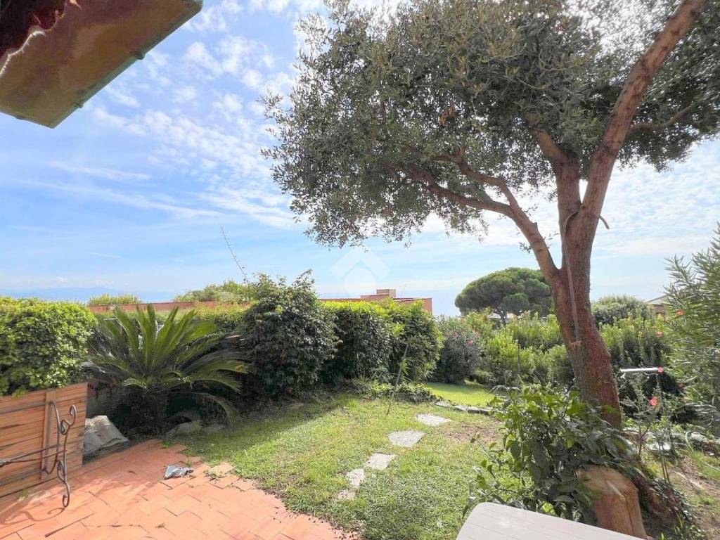 Appartamento a Arenzano in Largo punta san martino, 9 - Foto 5
