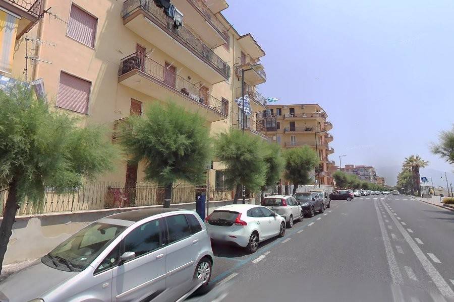 Box / garage a Torre del greco in Via Litoranea, 30 - Foto 5