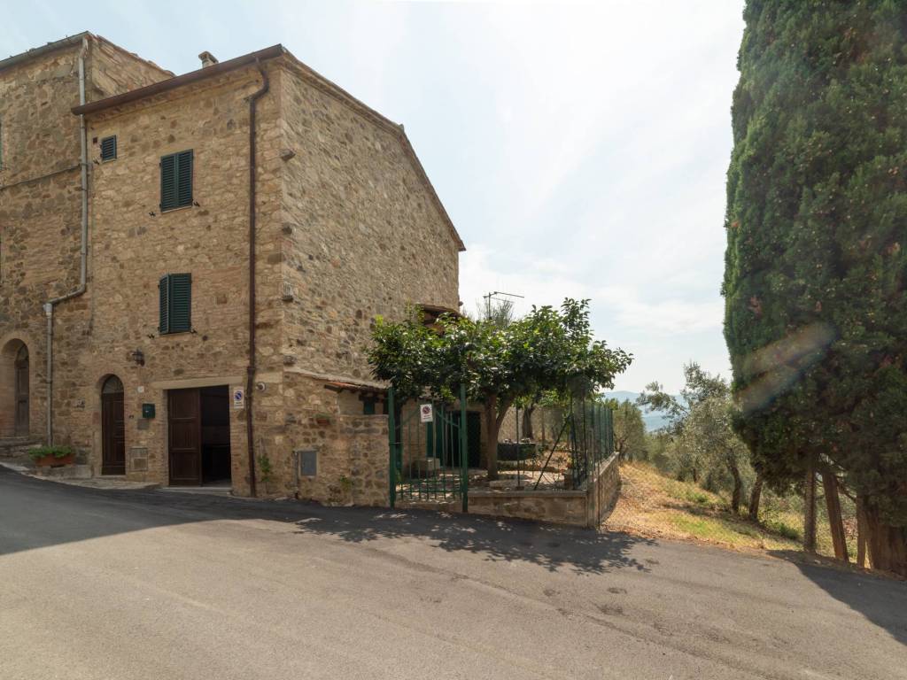 Casa indipendente a Montalcino in Via R. Ferretti - Foto 3
