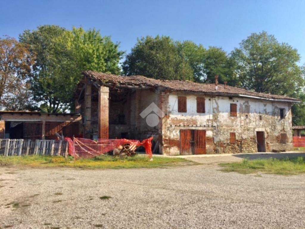 Rustico / casale a Savignano sul panaro in Via Don Giovanni Minzoni, 1 - Foto 4