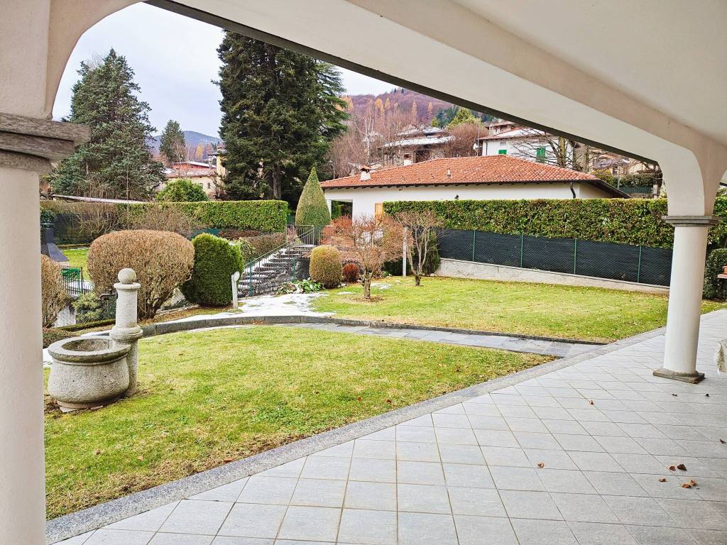 Villa a Alta valle intelvi in Vicolo Brenta, 7 - Foto 2