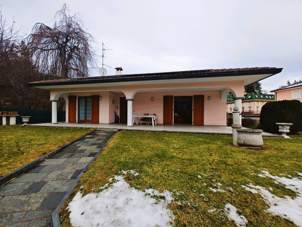 Villa a Alta valle intelvi in Vicolo Brenta, 7 - Foto 4