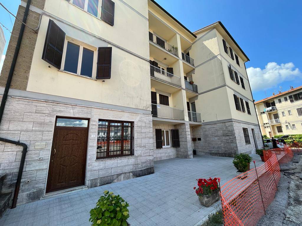 Appartamento a Sorano in Via Giovanni Boccaccio - Foto 2