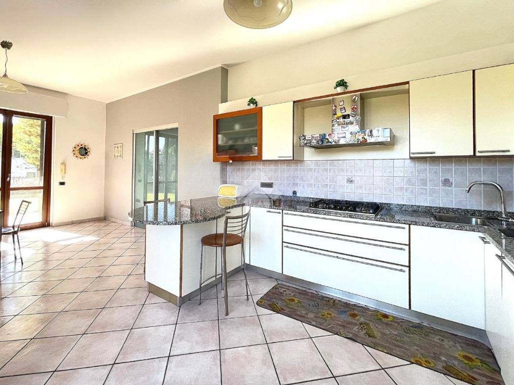 Villa a Cermenate in Via Monterosa, 8 - Foto 2