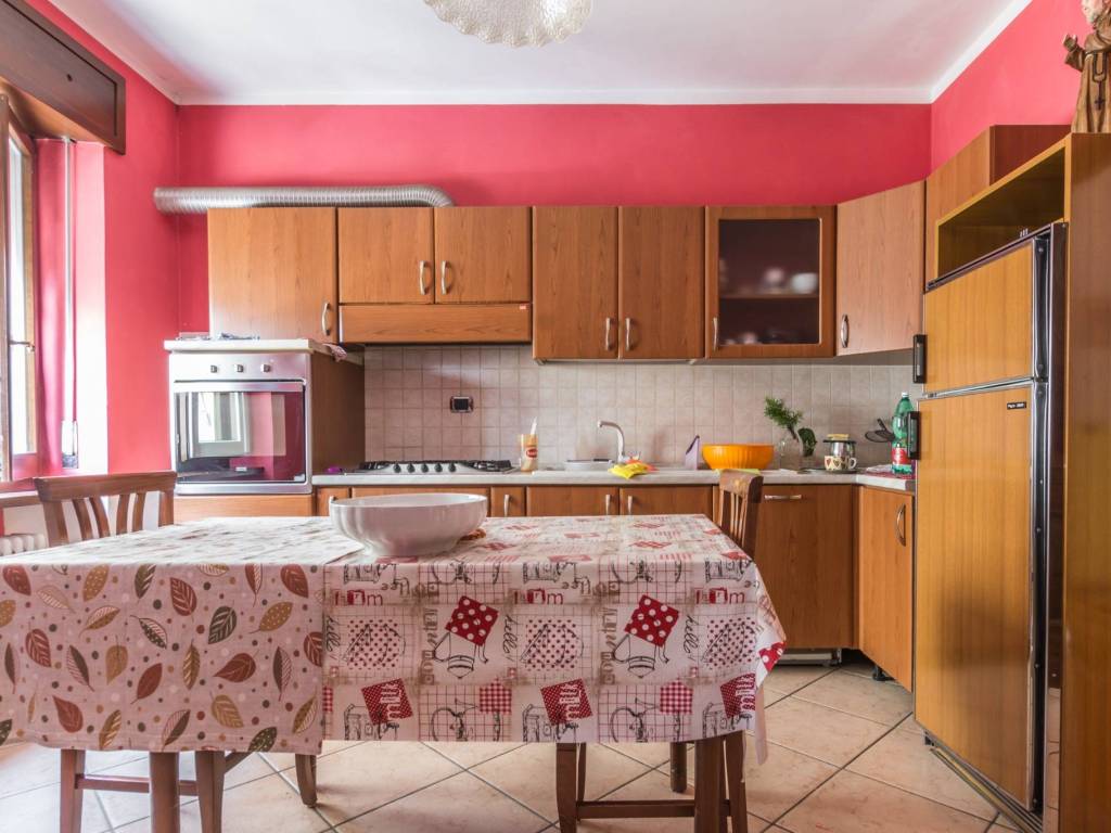 Appartamento a Borgo val di taro in Via Francesco Basetti, 7 - Foto 5