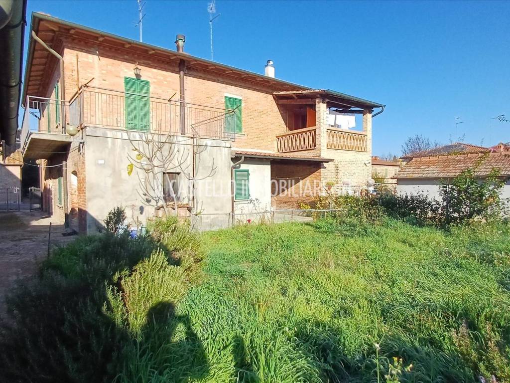 Casa indipendente a Torrita di siena in via Trasimeno, 2 - Foto 3