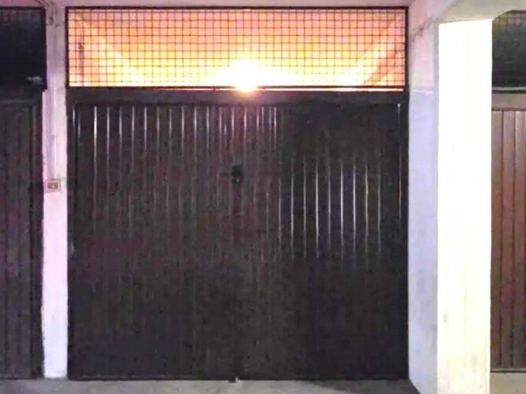 Box / garage a Perugia in Via Luigi Rizzo - Foto 3