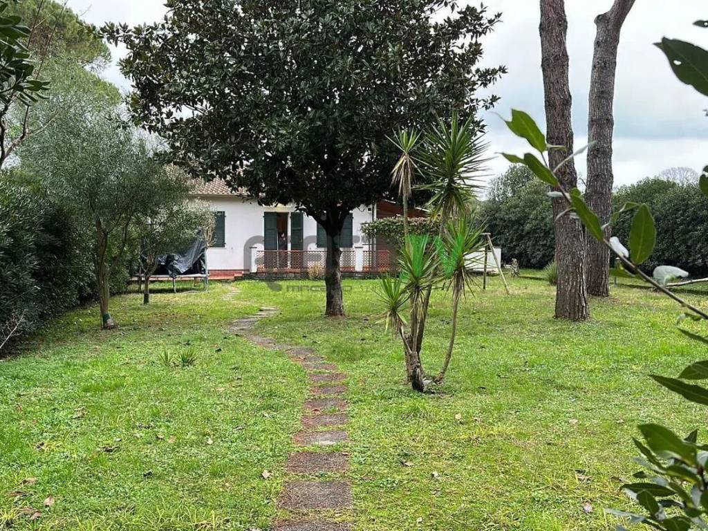 Villa a Ameglia in Via Maestà, 26 - Foto 3