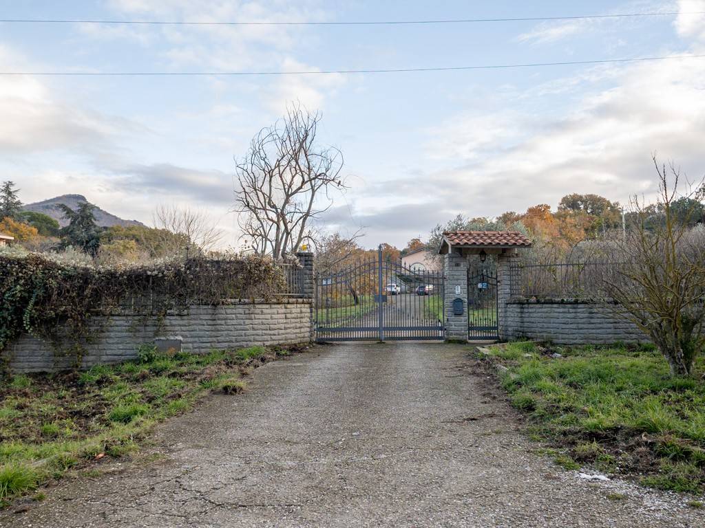 Villa a Viterbo in Via Monti Cimini - Foto 2