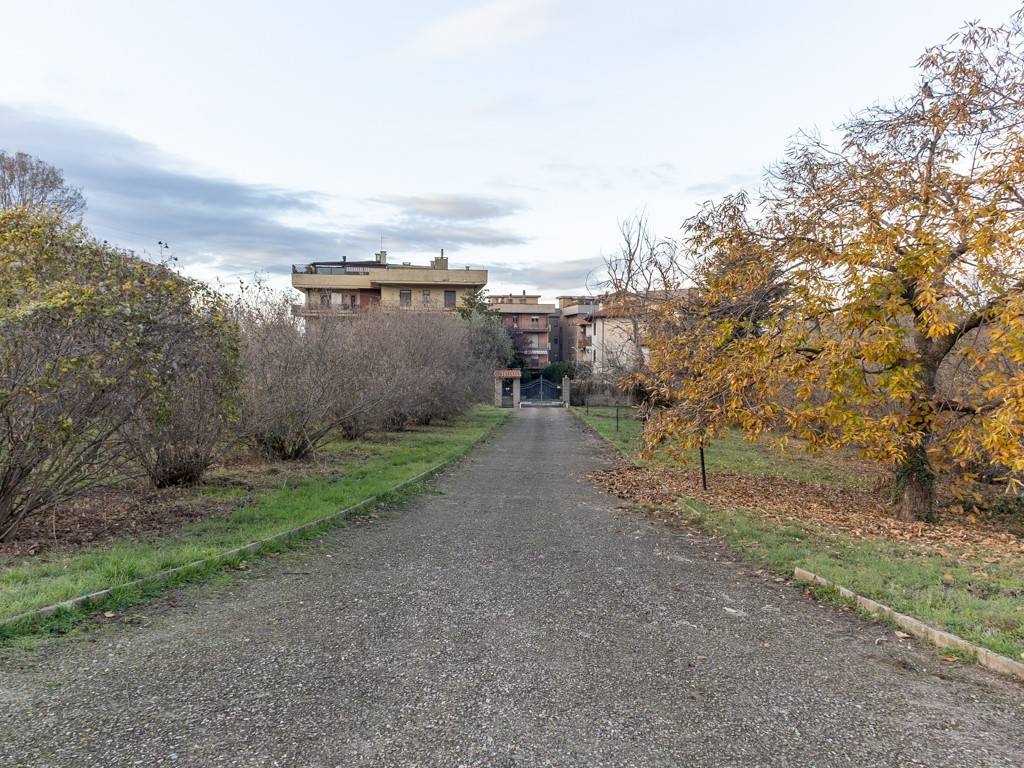 Villa a Viterbo in Via Monti Cimini - Foto 4