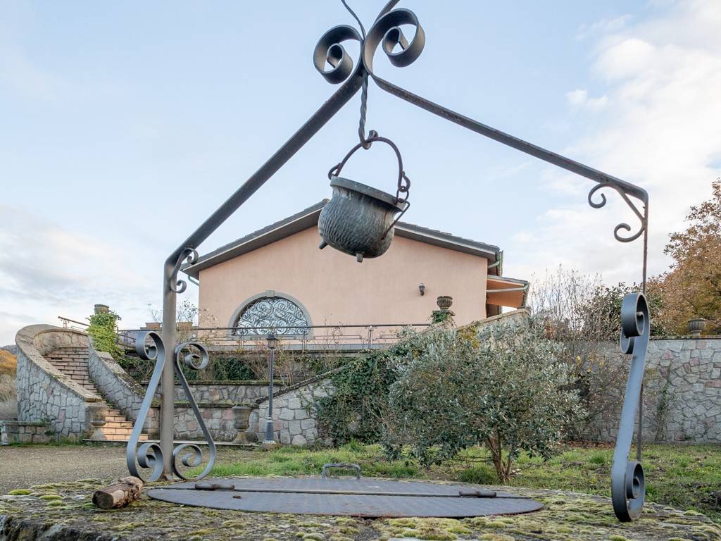 Villa a Viterbo in Via Monti Cimini - Foto 5