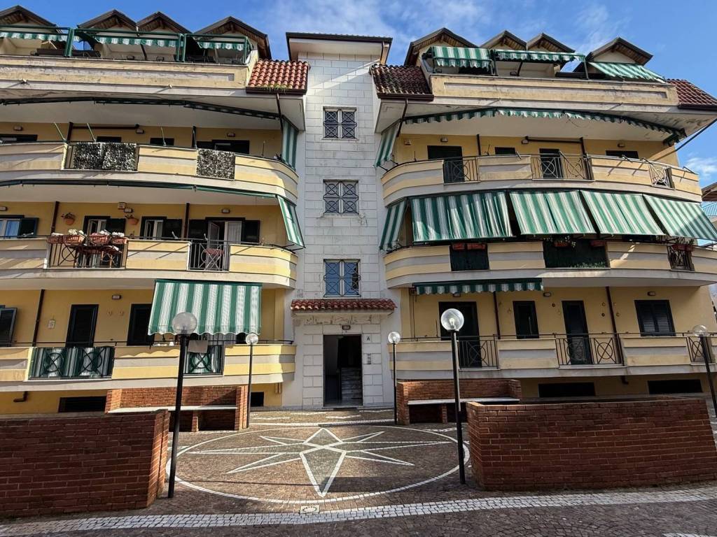 Appartamento a Giugliano in campania in Via Ippolito Nievo, 56 - Foto 2