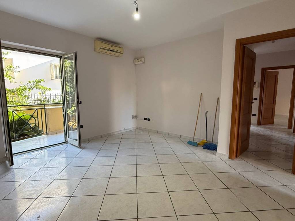 Appartamento a Giugliano in campania in Via Ippolito Nievo, 56 - Foto 4
