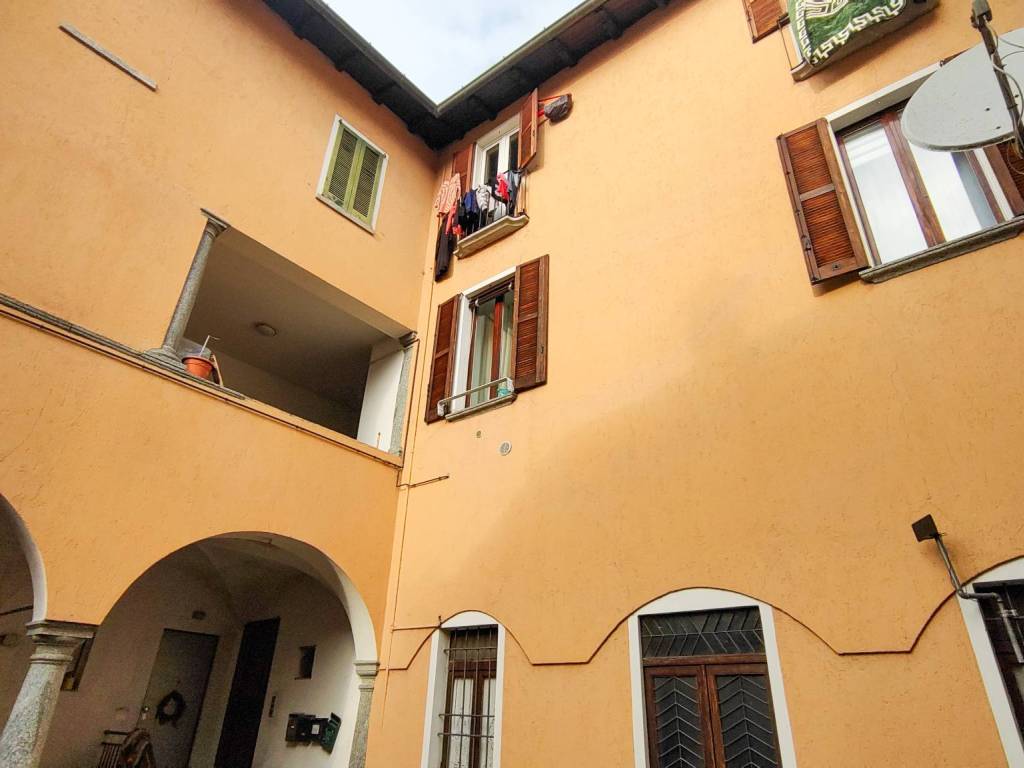 Appartamento a Asso in Via Giuseppe Garibaldi, 18 - Foto 2