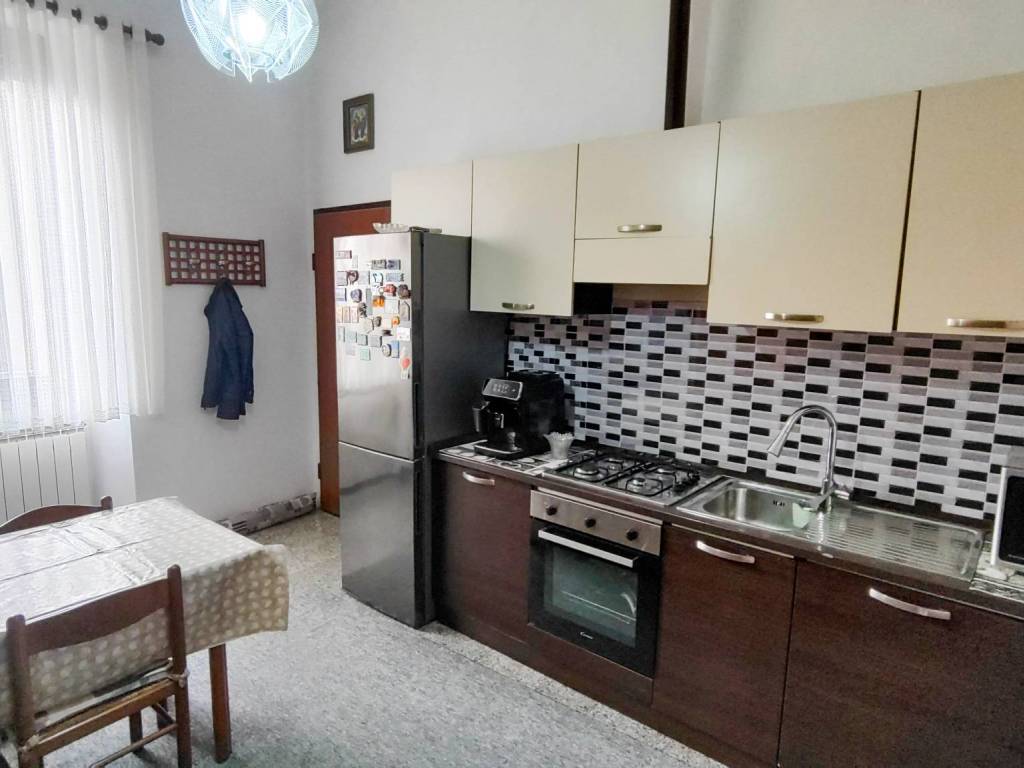 Appartamento a Asso in Via Giuseppe Garibaldi, 18 - Foto 3