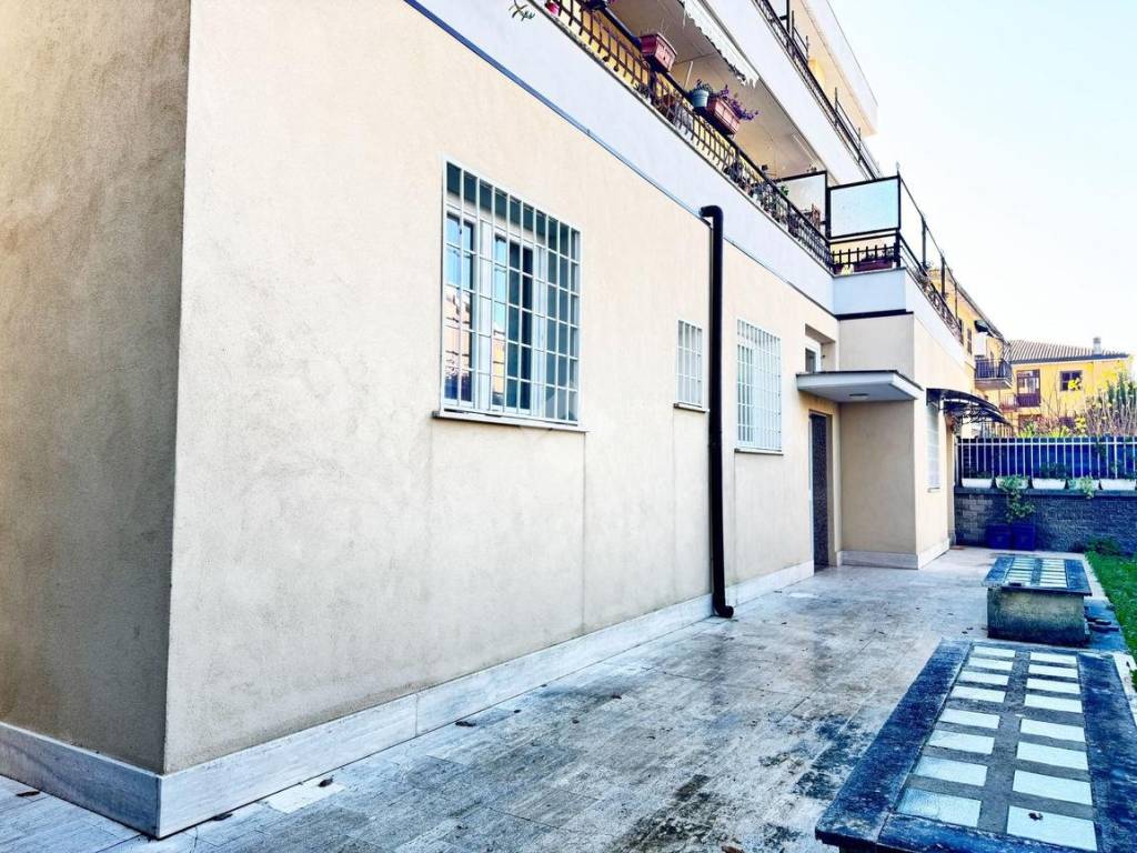 Appartamento a Anguillara sabazia in Via Carlo Alberto Dalla Chiesa, 46 - Foto 3