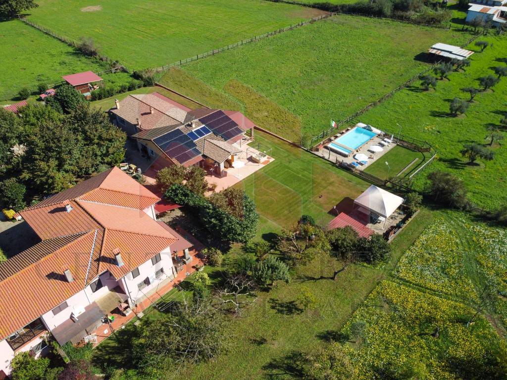 Villa a Bracciano in Via Baglione - Foto 2