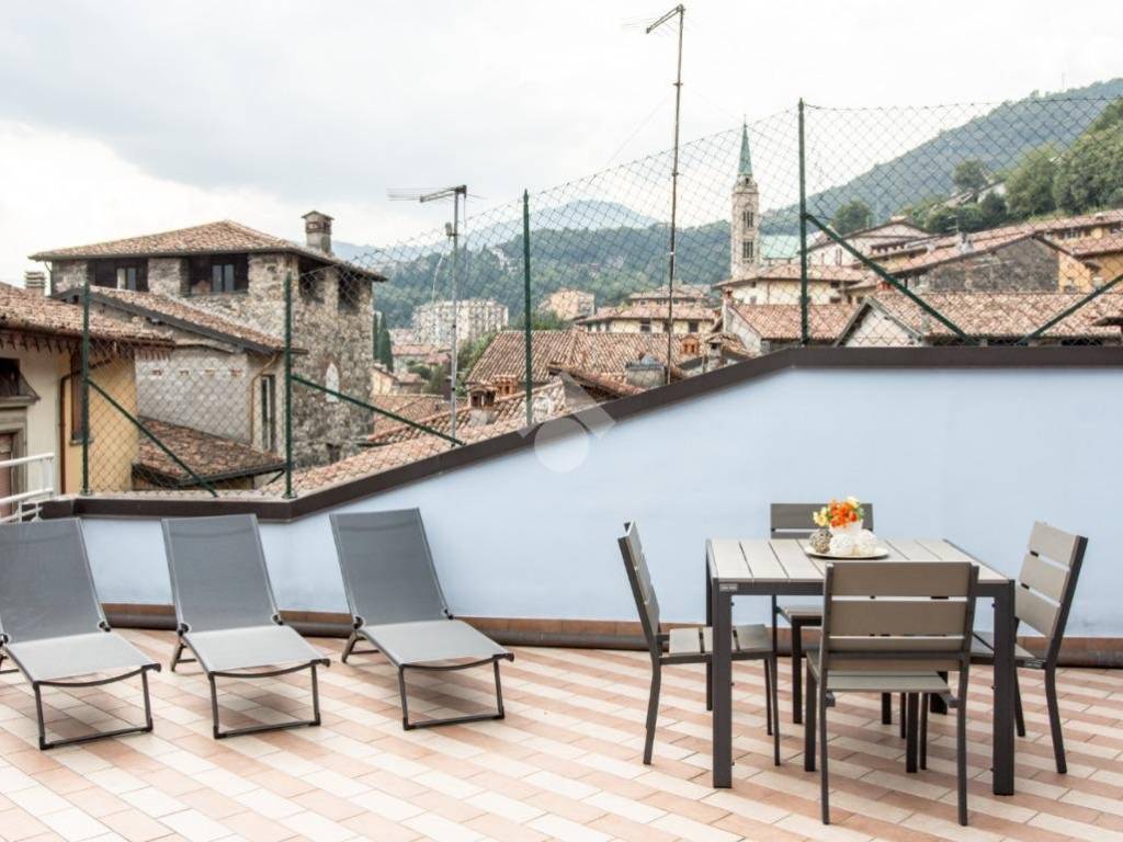 Appartamento a Lovere in Via Giacomo Matteotti - Foto 4