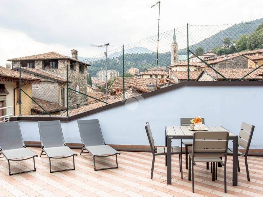 Appartamento a Lovere in Via Giacomo Matteotti - Foto 3