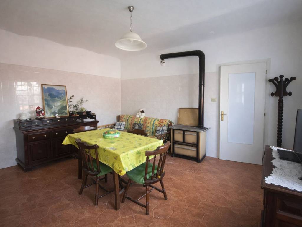 Casa indipendente a Baldissero d'alba in Via 25 Aprile - Foto 2