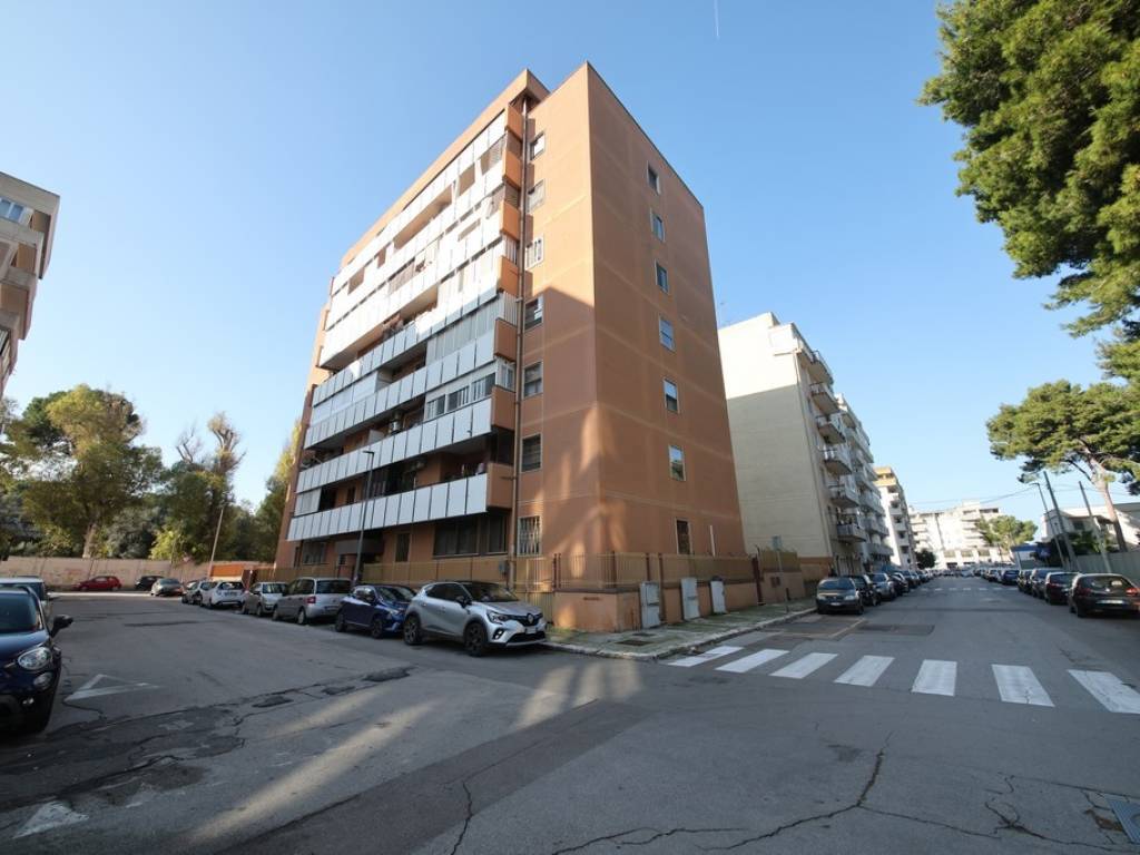 Appartamento a Brindisi in Via Don Giovanni Minzoni, 18 - Foto 2