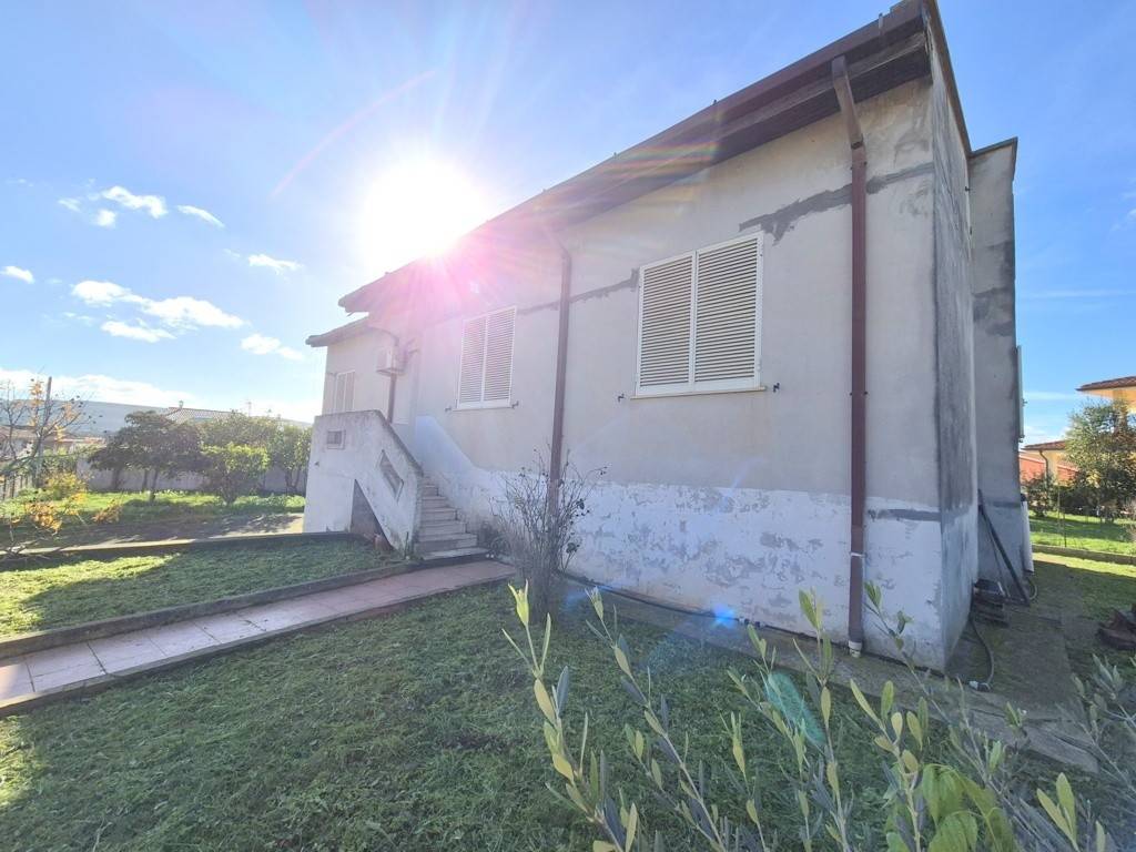 Villa a Narcao in Via Vittorio Veneto - Foto 3
