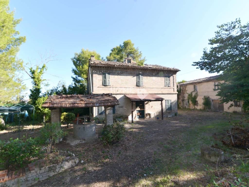 Rustico / casale a Corridonia in Viale Sant'Anna - Foto 2