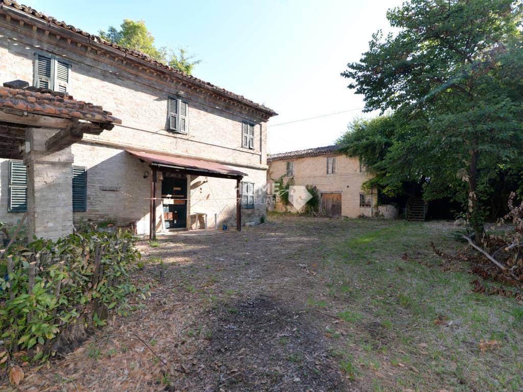 Rustico / casale a Corridonia in Viale Sant'Anna - Foto 4