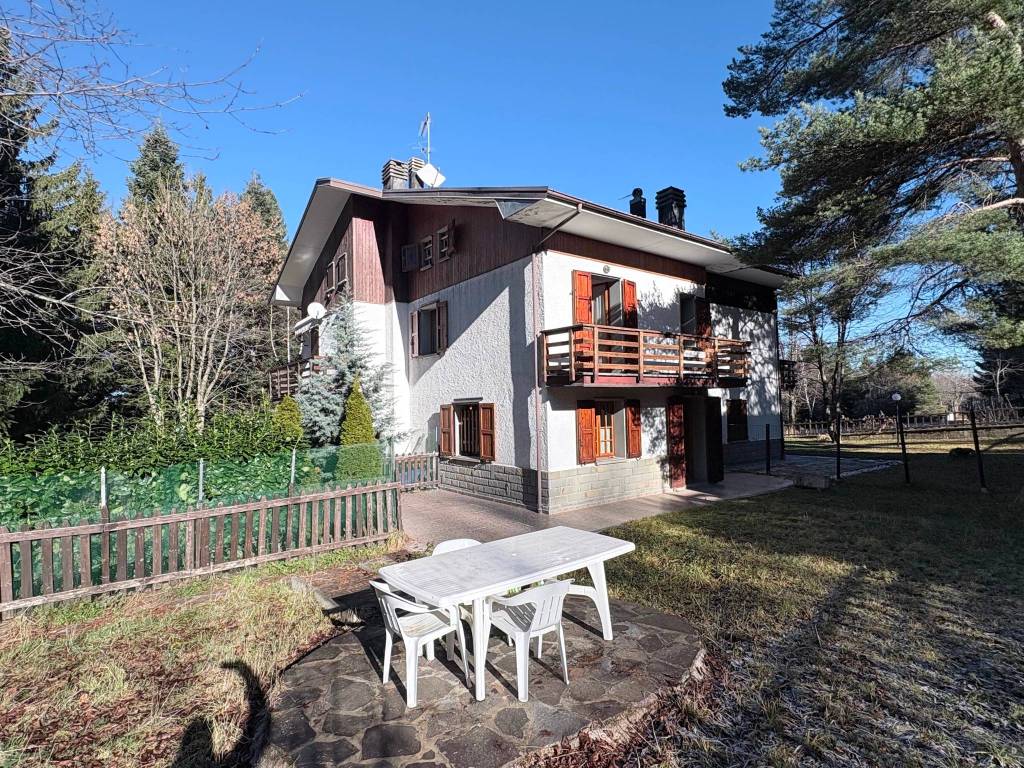 Casa indipendente a Lama mocogno in Via Alessandro Volta, 3 - Foto 2