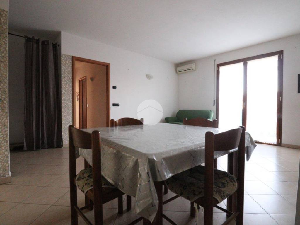 Appartamento a Mantova in VIALE MARCHE, 13 - Foto 4