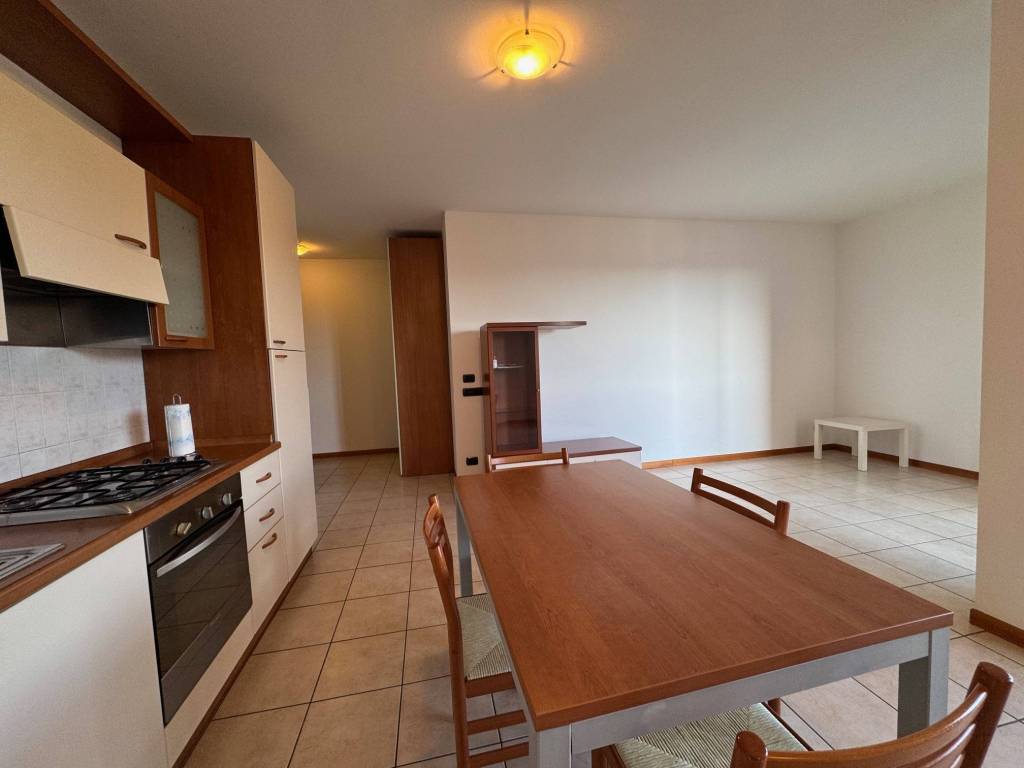 Appartamento a Cantù in Via Verona - Foto 5