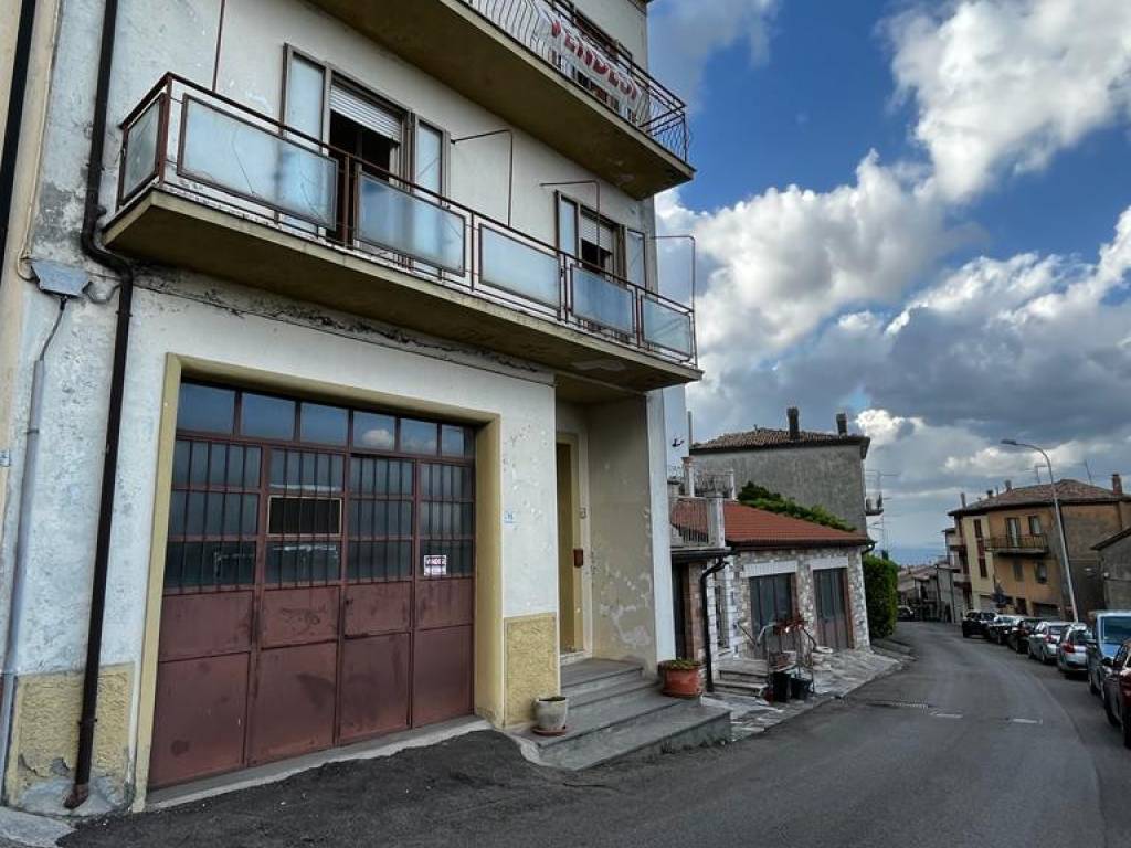 Casa indipendente a Castell'azzara in Via Francesco Petrarca, 65 - Foto 4