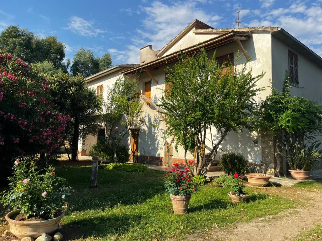 Rustico / casale a Magliano in toscana in Strada Consortile Colle di Lupo - Foto 2