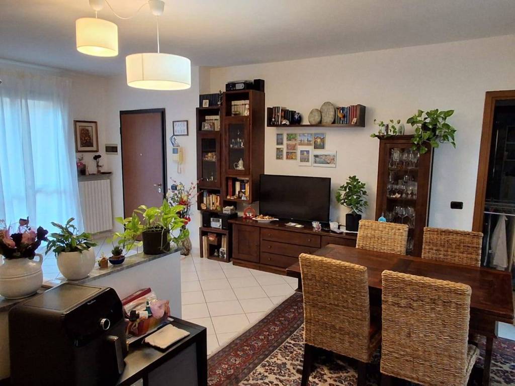 Appartamento a Vigevano in Via Manara Negrone, 15 - Foto 2
