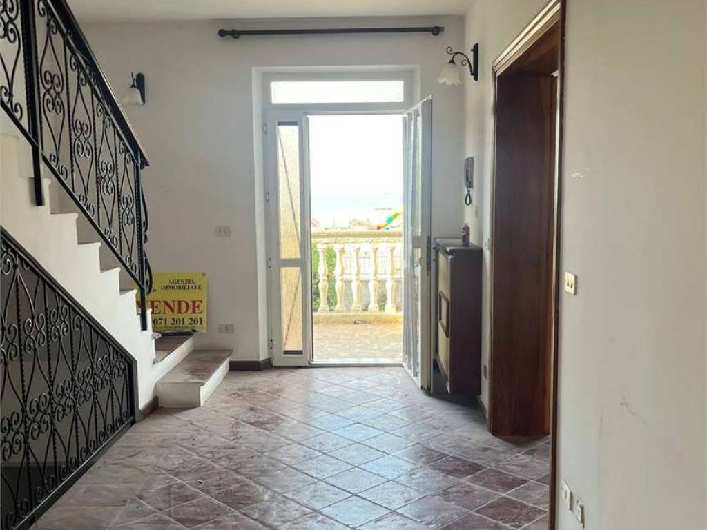 Villa a Falconara marittima in Via Flaminia , 434 - Foto 3
