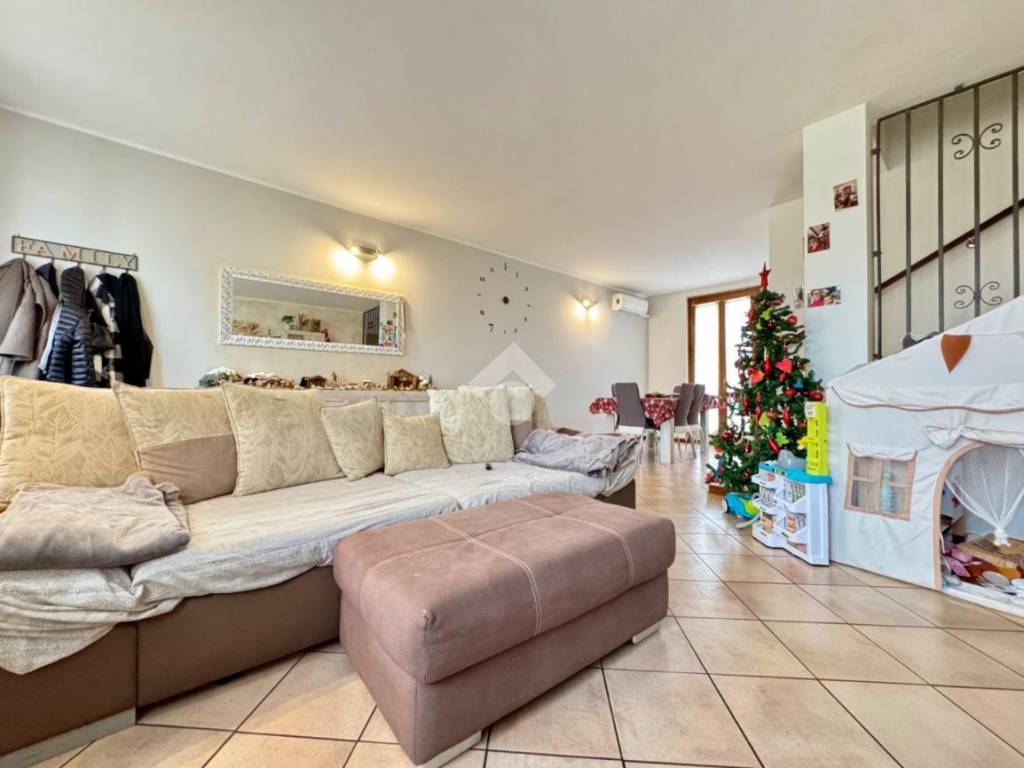 Villetta a schiera a Castelleone in Via Montecollero - Foto 2