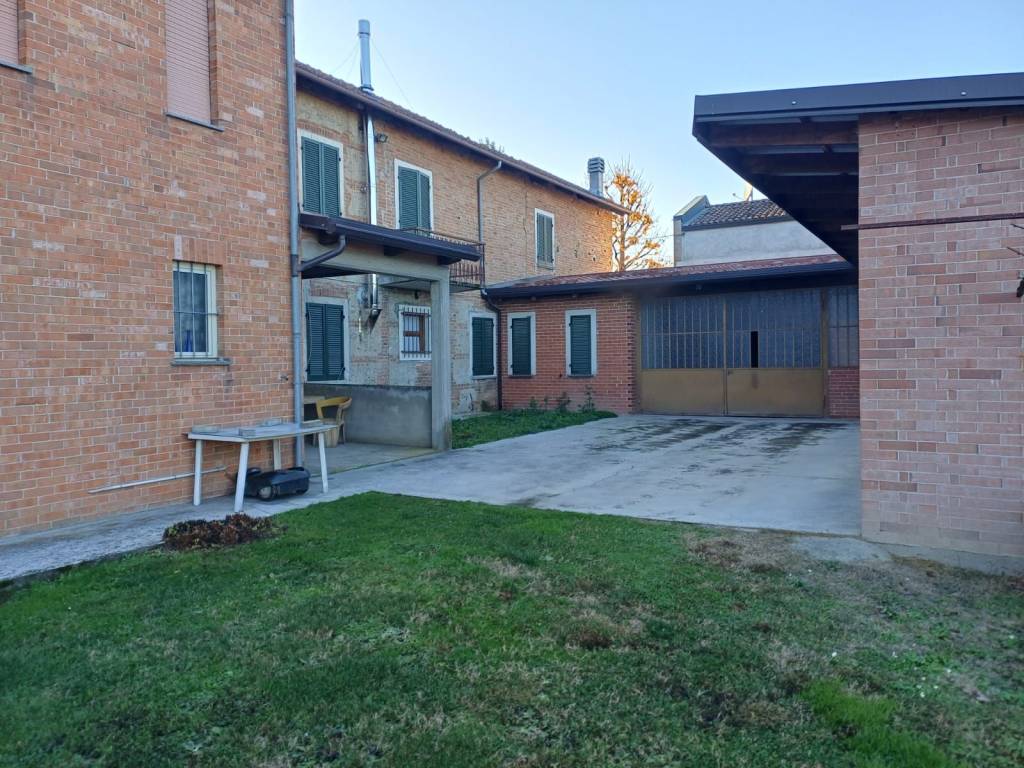 Casa indipendente a Govone in Via Alcide De Gasperi - Foto 3