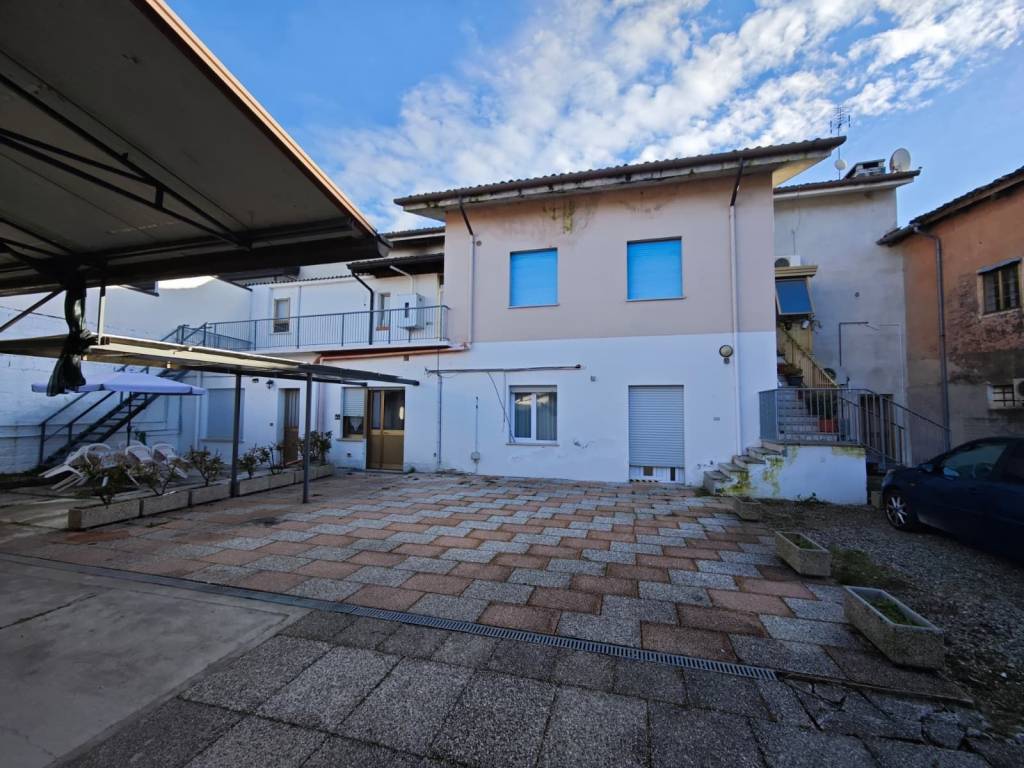 Appartamento a Varmo in Via Due Platani, 13 - Foto 2