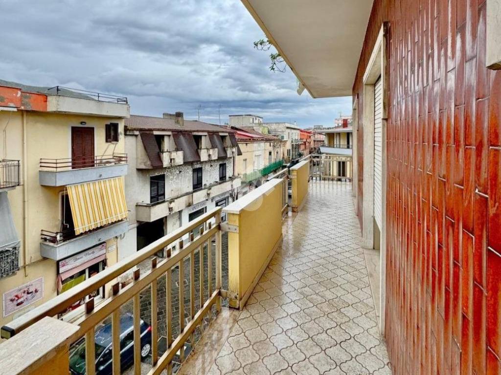 Appartamento a Mondragone in Viale margherita - Foto 5