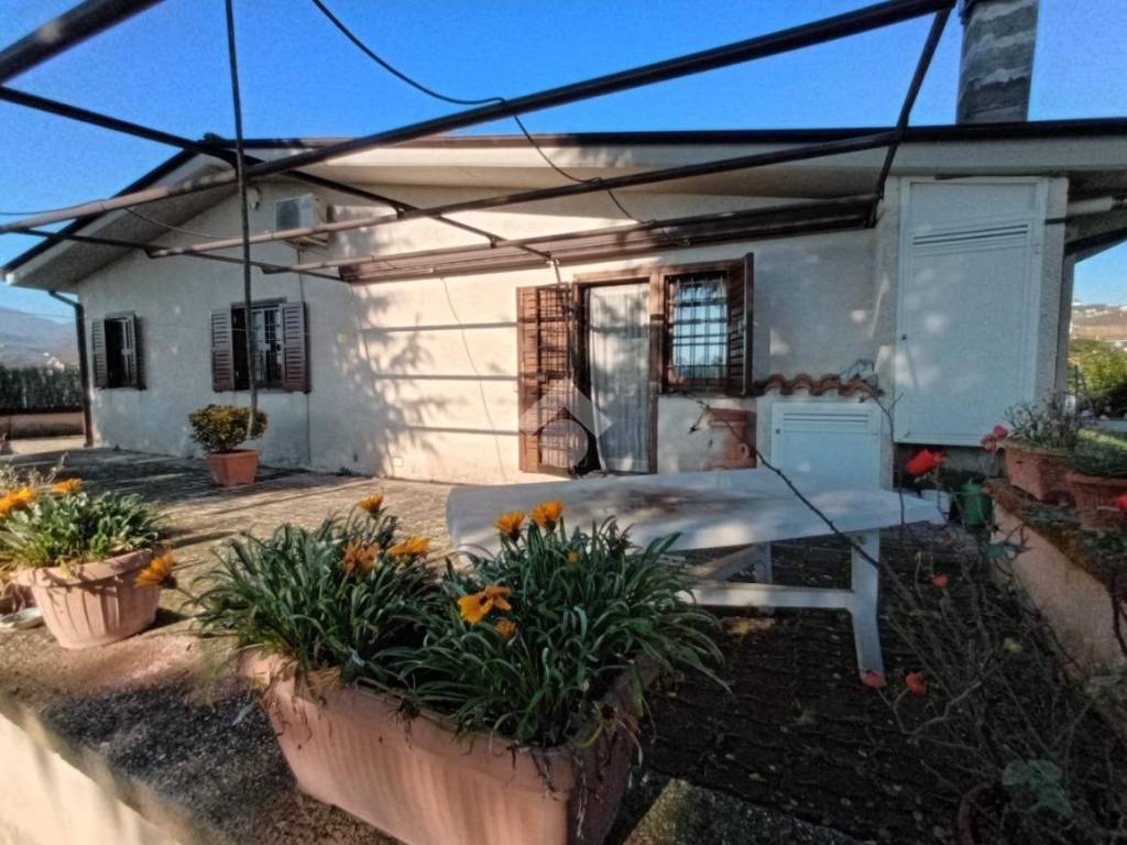 Villa a Olevano romano in Località mola del campo, 1 - Foto 2