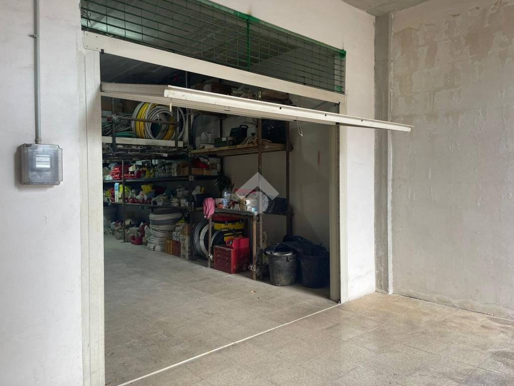 Box / garage a Grottaglie in VIA ALDO MORO, 10 - Foto 4