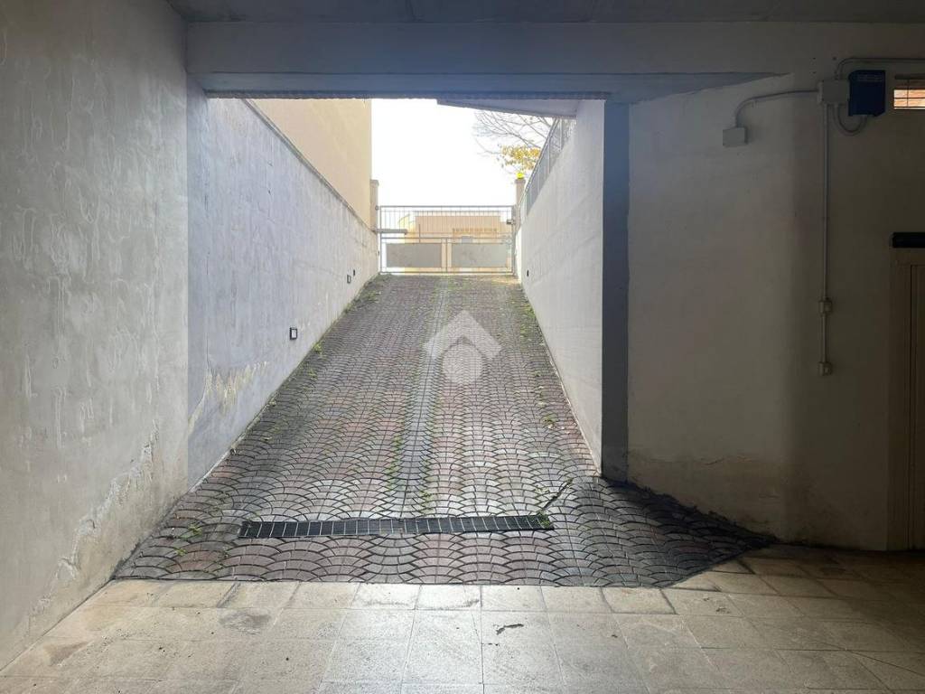 Box / garage a Grottaglie in VIA ALDO MORO, 10 - Foto 5