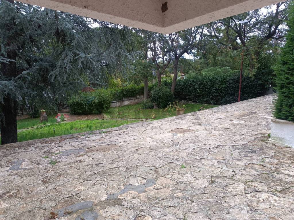 Villa a Cassano delle murge in Contrada Lagogemolo - Foto 5