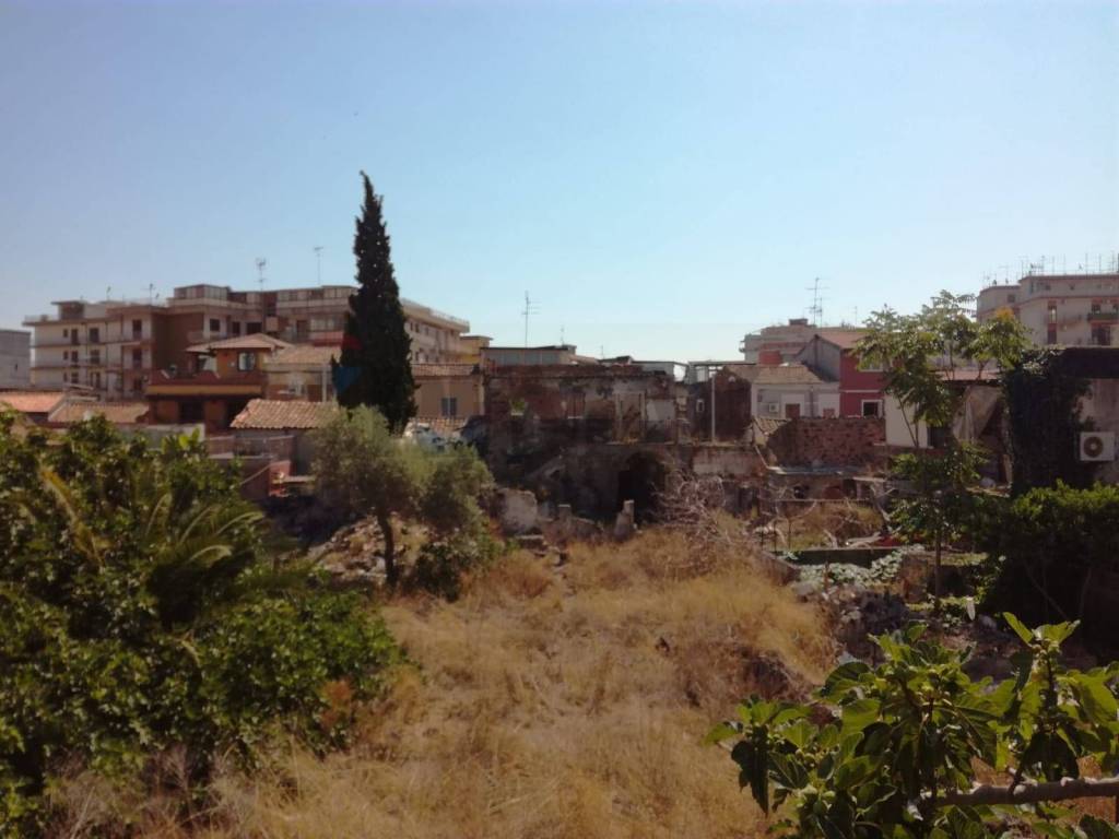 Terreno a Catania in Viale Delle Medaglie D'oro - Foto 3