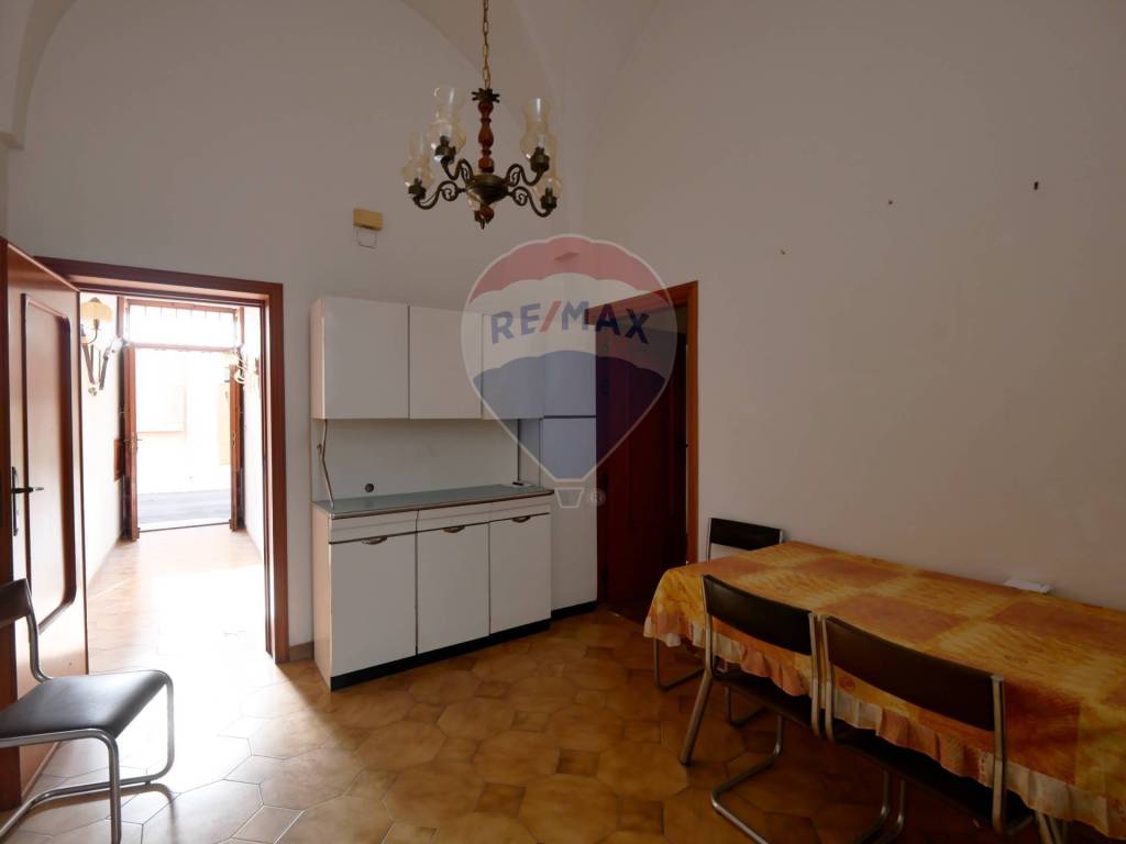 Casa indipendente a San vito dei normanni in Via Angelo Lanzillotti - Foto 3