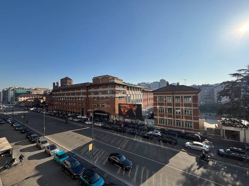 Appartamento a Milano in Via Melchiorre Gioia, 55 - Foto 2