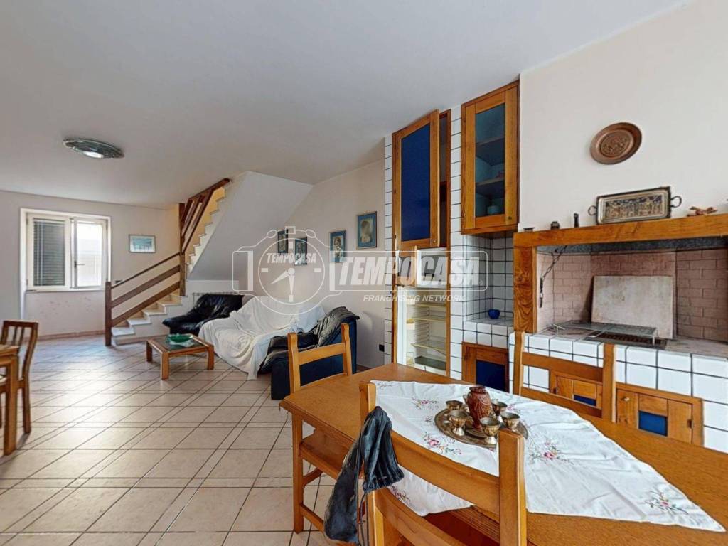 Casa indipendente a Frignano in Via Ferdinando Tessitore 4 - Foto 3