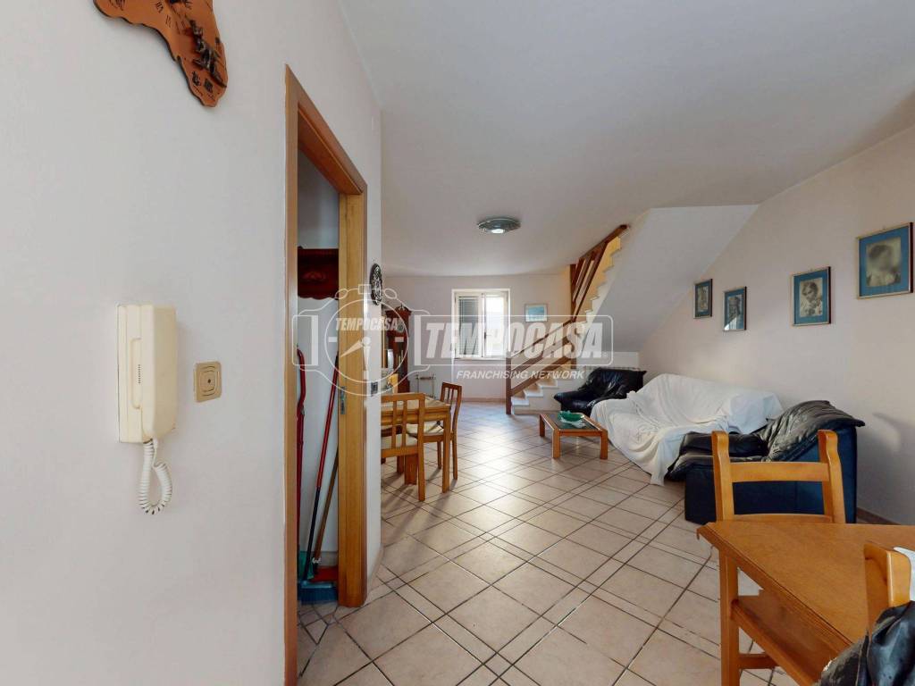 Casa indipendente a Frignano in Via Ferdinando Tessitore 4 - Foto 4